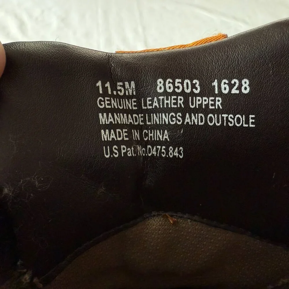 Kenneth Cole Reaction Suede Chucka Boots